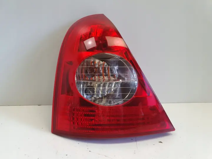 Renault Clio II lift 01-12r TYLNA LAMPA LEWA lewy tył kierowcy 820071413