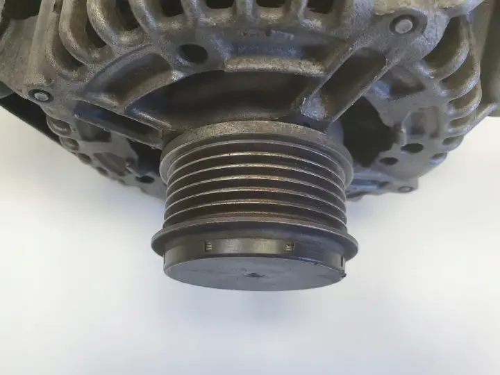Ford Transit MK7 VII 2.2 TDCI ALTERNATOR 0121615002 bosch