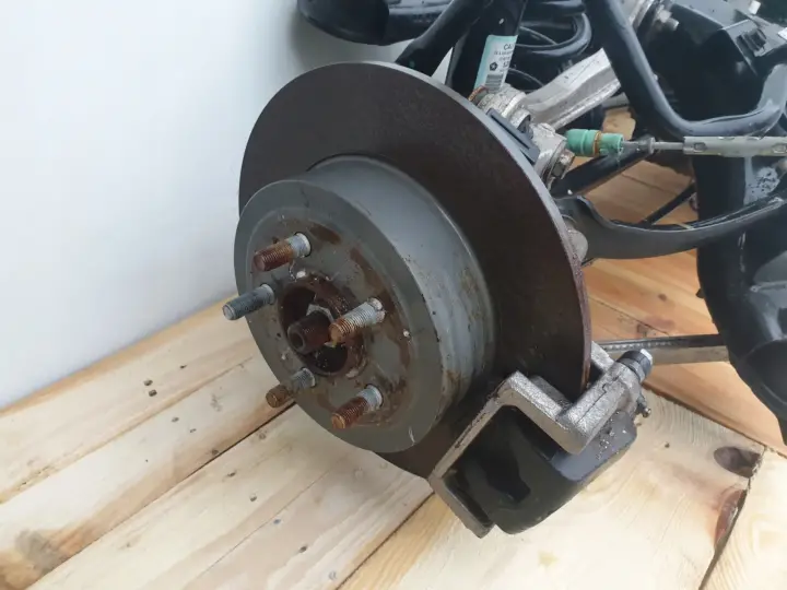 Dodge Challenger 3.6 V6 15- TYLNE ZAWIESZENIE TYŁ