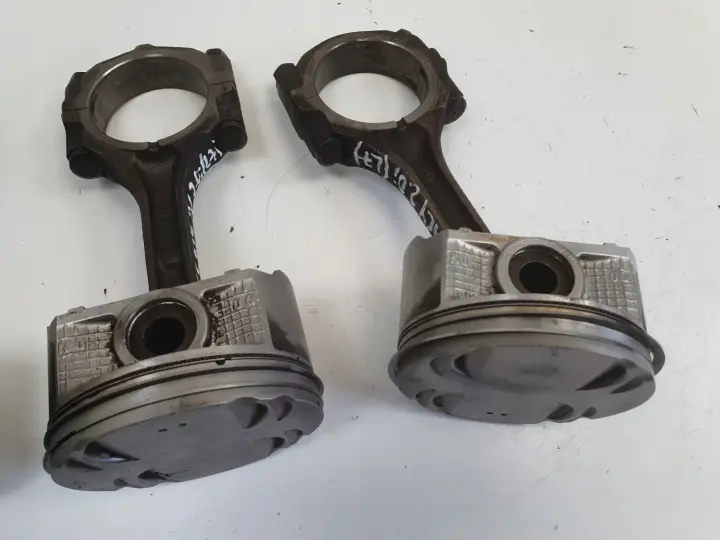 Subaru Legacy IV 2.0 B TŁOK KORBOWÓD