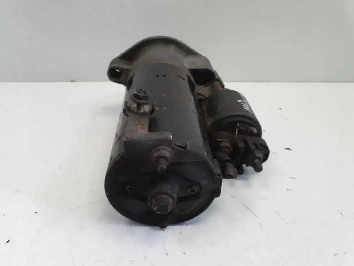 VW A4 B6 1.9 TDI ROZRUSZNIK bosch 068911024G 0001110128