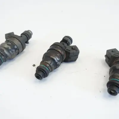 Mercedes W124 2.2 B WTRYSKIWACZ wtrysk