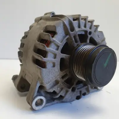 Volvo V40 II 1.6 D2 ALTERNATOR 30659390 valeo 150A