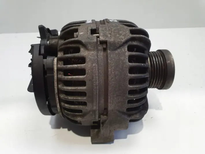 Volvo V70 III XC70 II 2.4 D5 ALTERNATOR 30667787