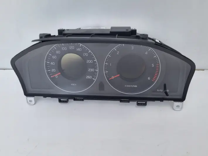 Volvo S80 II V70 III XC70 II LICZNIK ZEGARY Europa diesel 31254535AA