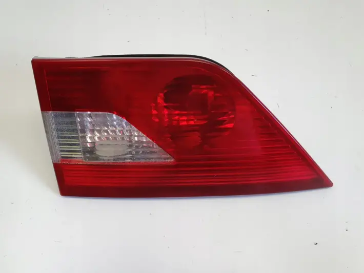 BMW X3 E83 03-06r TYLNIA TYLNA LAMPA PRAWA prawy tył w klape 3414012