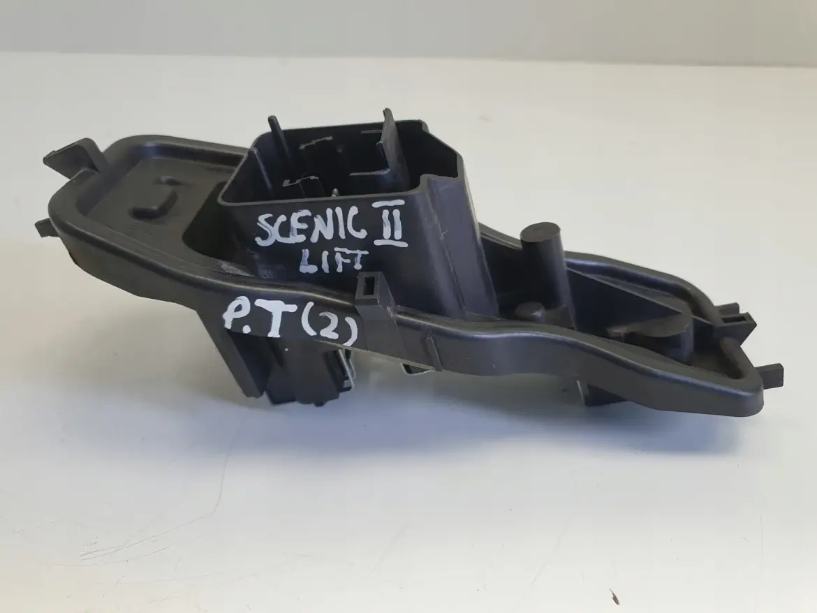 Renault Scenic II lift PRAWY WKŁAD TYLNEJ LAMPY prawy tył pasażera 164231