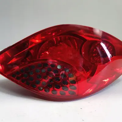 Peugeot 207 HB TYLNA LAMPA PRAWA prawy tył pasażera 9649986580