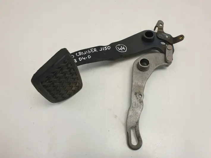 Toyota Land Cruiser J150 150 3.0 D4D PEDAŁ HAMULCA