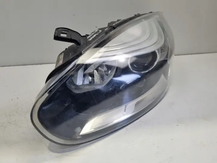 Renault Megane III LIFT PRZEDNIA LAMPA LEWA lewy przód EUROPA 260605817R