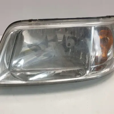 VW Transporter T5 PRZEDNIA LAMPA LEWA lewy przód