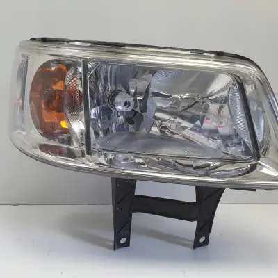 VW Transporter T5 PRZEDNIA LAMPA PRAWA prawy przód EUROPA 0301191302