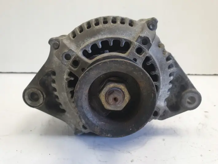 Toyota RAV4 2.0 16V ALTERNATOR 101211-0640 oryginał