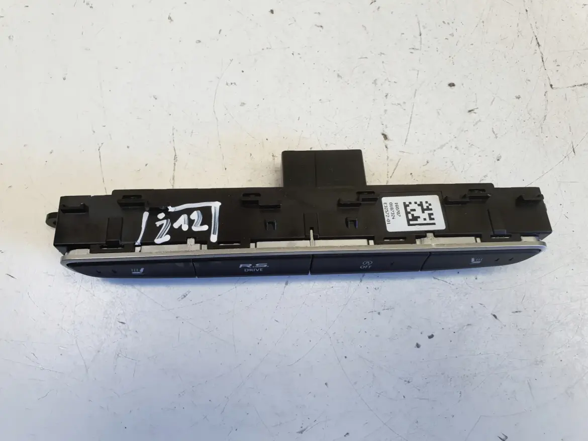 Renault Megane IV PANEL STEROWANIA PODGRZEWANIEM FOTELI 283E80562R