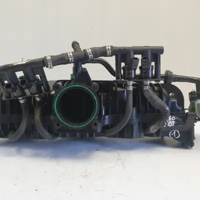 Volvo V60 2.0 T KOLEKTOR SSĄCY 31431777 WTRYSKIWACZE GAZU 67R-010310