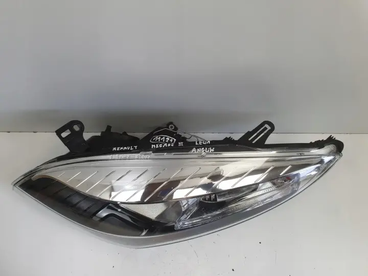 Renault Megane III 12-16r PRZEDNIA LAMPA LEWA lewy przód 260607305R