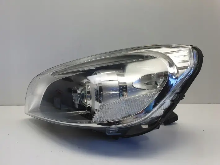 Volvo V60 S60 II 10-13r PRZEDNIA LAMPA LEWA lewy przód XENON 31383062