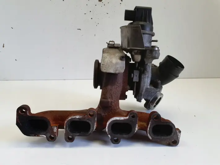 VW Polo V 1.6 TDI TURBOSPRĘŻARKA 03L253016H
