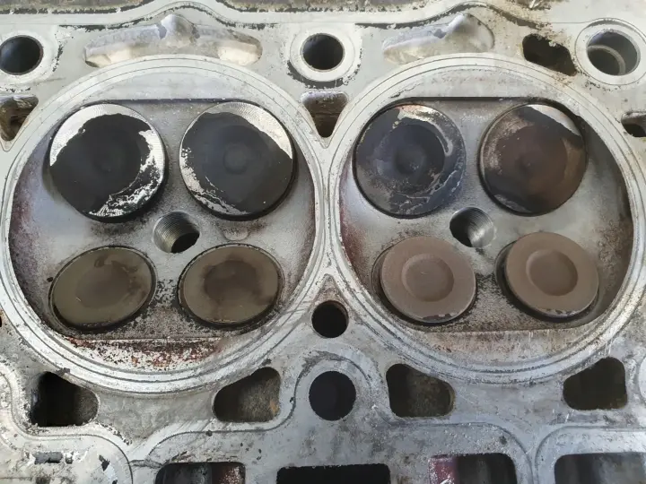 Peugeot 307 1.6 16V GŁOWICA CYLINDRÓW 9636076010