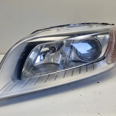 Volvo V70 XC70 III S80 II PRZEDNIA LAMPA LEWA lewy przód XENON 31353532