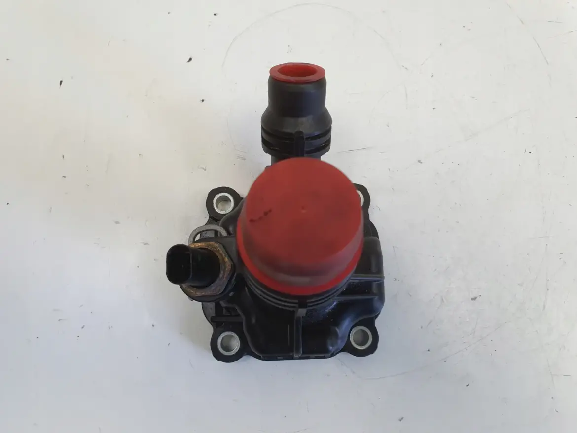 Volvo V90 II S90 2.0 D5 OBUDOWA TERMOSTATU P32263962