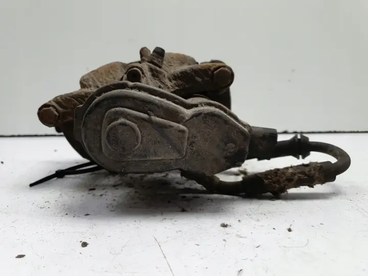 Audi Q5 TYLNY ZACISK HAMULCOWY prawy tył KIEROWCY