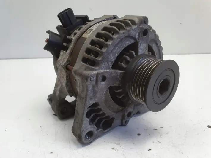 Volvo S40 II V50 2.0 D ALTERNATOR Denso AUTOELECTRO