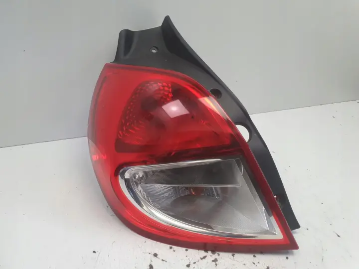 Renault Clio III HB lift TYLNA LAMPA LEWA lewy tył kierowcy 8200886944