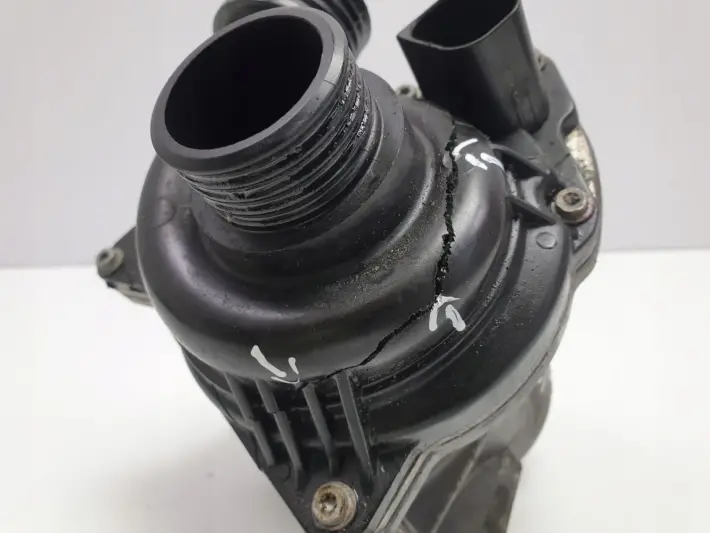 BMW X5 E70 3.0 i ELEKTRYCZNA POMPA WODY 11868015