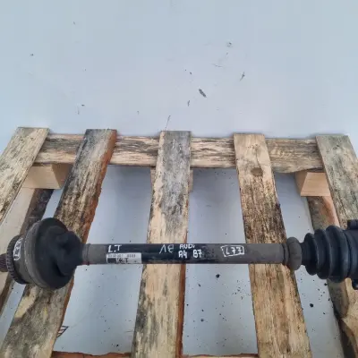 Audi RS4 B7 4.2 FSI LEWA TYLNA PÓŁOŚ półośka lewy tył kierowcy 8E0501203T