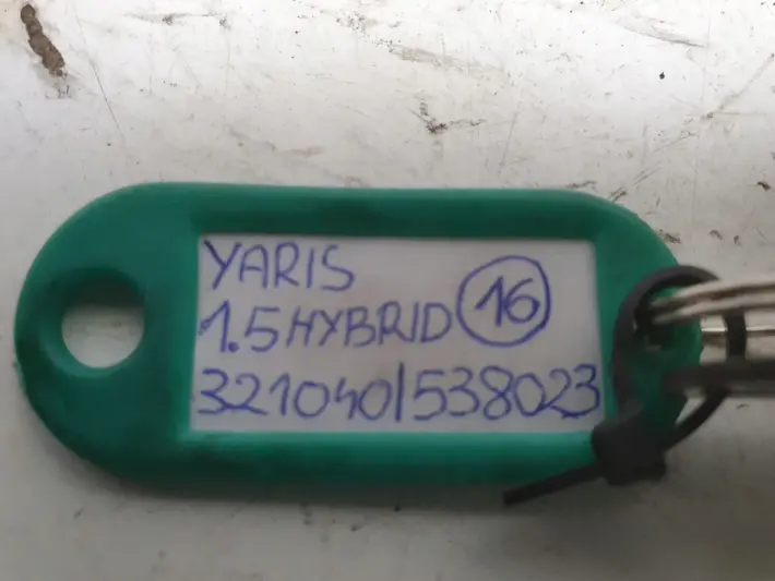 Toyota Yaris III 1.5 H HYBRID ZAWÓR FAZ ROZRZĄDU czujnik 321040538023