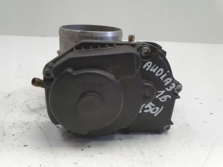 Audi A3 8L 1.6 8V PRZEPUSTNICA 06A133064J