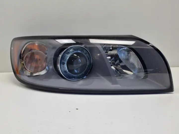 Volvo S40 II V50 XENON PRZEDNIA LAMPA PRAWA prawy przód 31335240