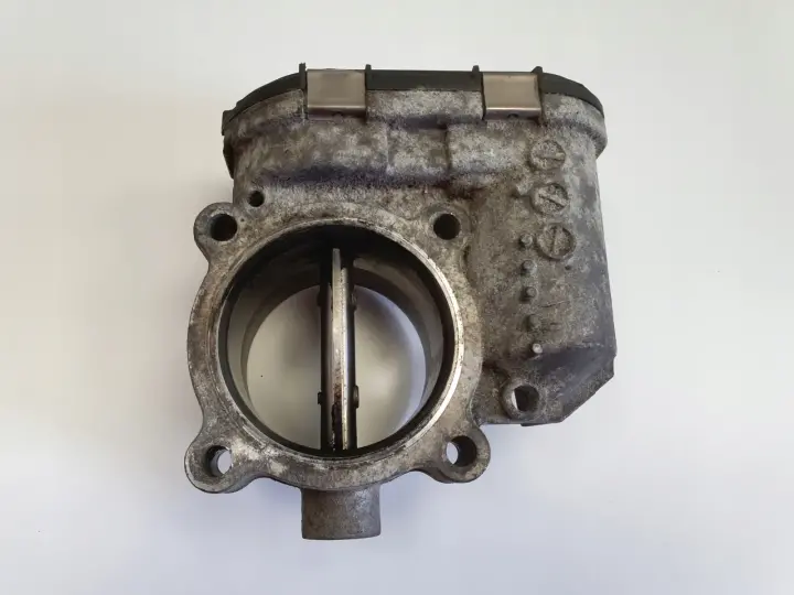 Volvo S60 I V70 II XC60 I 2.4 D5 PRZEPUSTNICA 8692720 0281002701