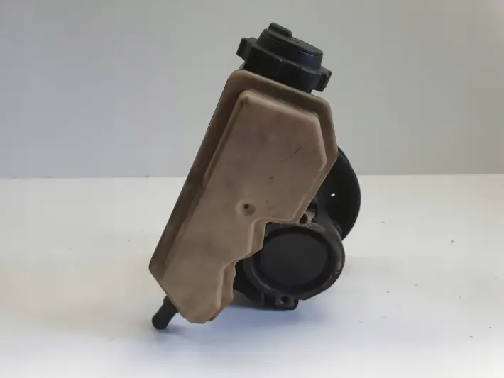 Opel Vectra B 1.6 16V POMPA WSPOMAGANIA 90495957