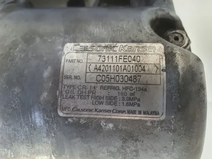 Subaru Impreza II 2.0 i SPRĘŻARKA KLIMATYZACJI 73111FE040