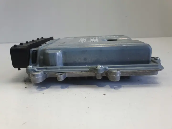 6925e9d8a1f6052d094d0508221389f2