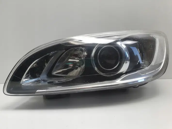 Volvo V60 S60 II LIFT PRZEDNIA LAMPA LEWA lewy przód XENON SKRĘTNY 31353284