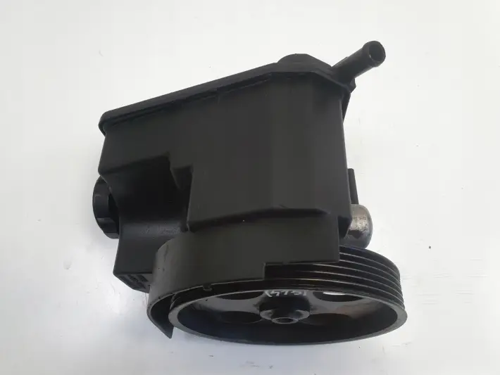 Peugeot 206 1.4 i POMPA WSPOMAGANIA 9632252880