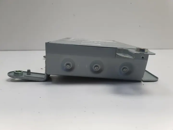 Volvo VOLVO V60 I S60 II V40 II WZMACNIACZ RADIA 31489492AA