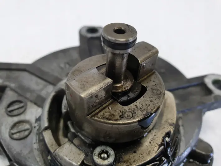 Lexus IS IS200 IS220 2.2 D-CAT POMPA VACUM wakum