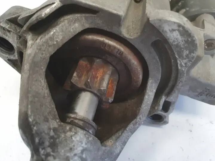 VW A4 B6 1.9 TDI ROZRUSZNIK bosch 068911024G 0001110128