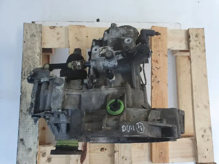 VW Bora 1.6 16V SKRZYNIA BIEGÓW DUW manualna MANUAL