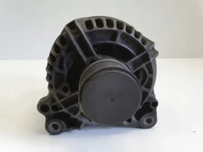 Vw Golf V Jetta Audi A3 1.9 TDI ALTERNATOR Bosch 038903018QX 120A