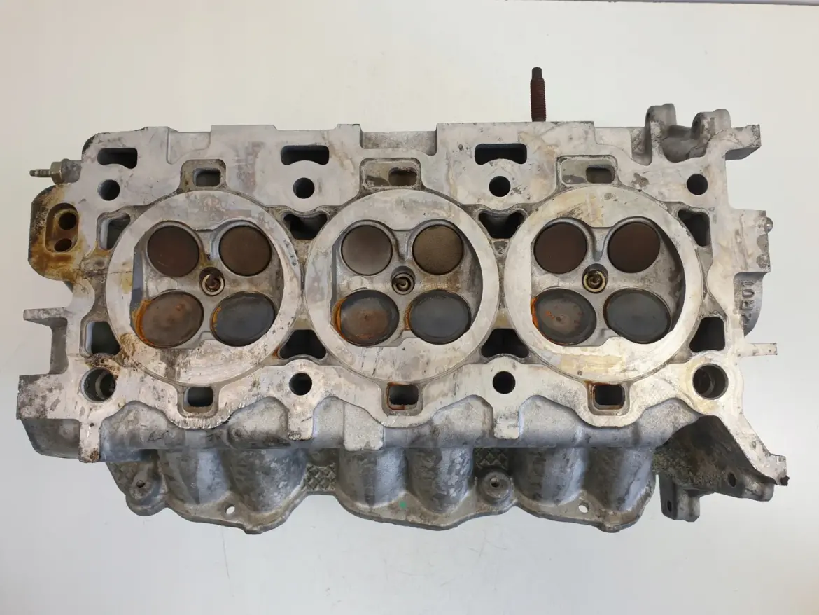 Ford Mondeo MK3 2.5 V6 GŁOWICA CYLINDRÓW prawa