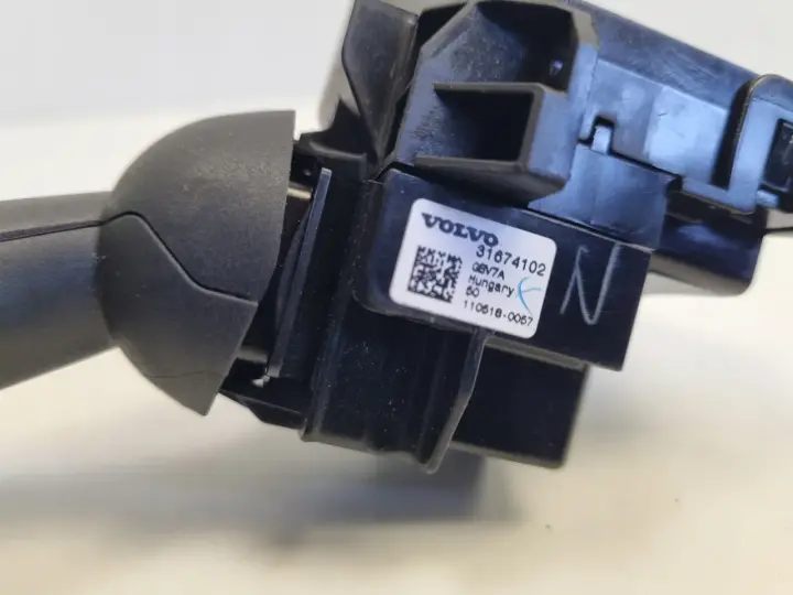 Volvo XC90 II XC60 II MANETKA KIERUNKOWSKAZÓW Przełącznik świateł 31674102