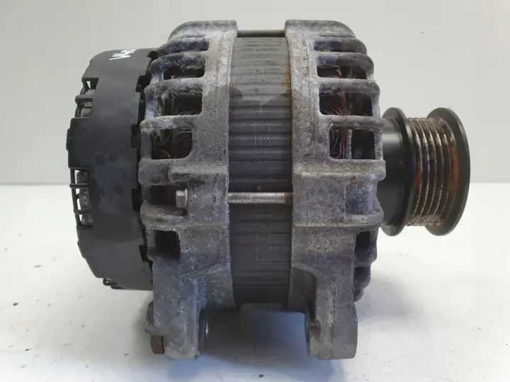 Volvo V40 II 2.0 D3 ALTERNATOR bosch 30659580