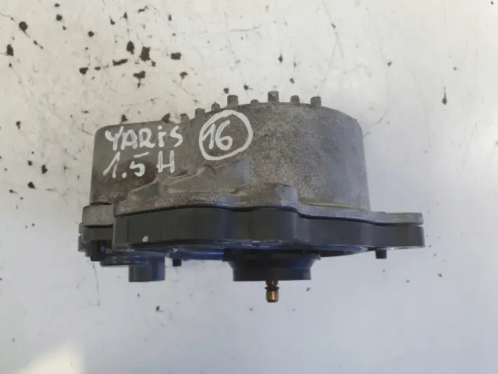 Toyota Yaris III 1.5 H HYBRID ELEKTRYCZNA POMPA WODY