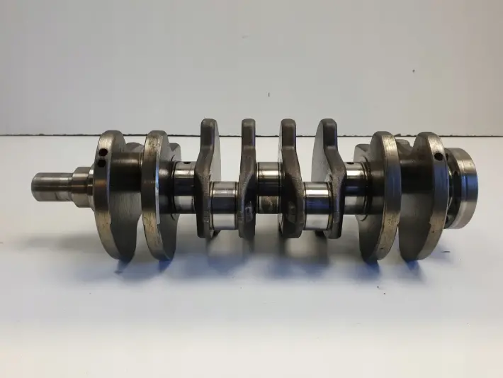 Opel Corsa D 1.3 CDTI WAŁ KORBOWY