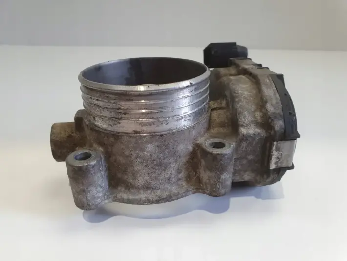 Volvo S60 I V70 II XC60 I 2.4 D5 PRZEPUSTNICA 8692720 0281002701